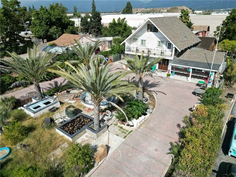 A home in El Monte