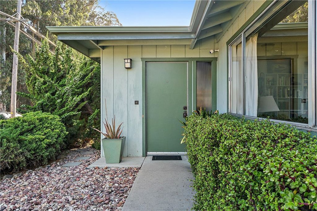 listing image 130726093853440575253