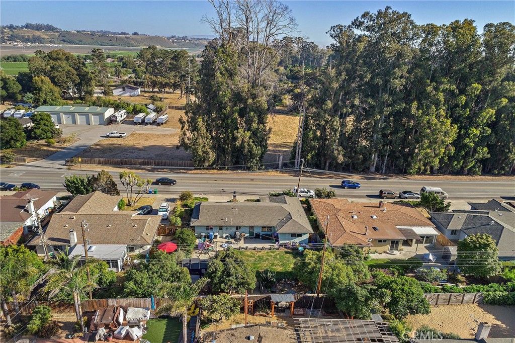 listing image 130722411049419879158