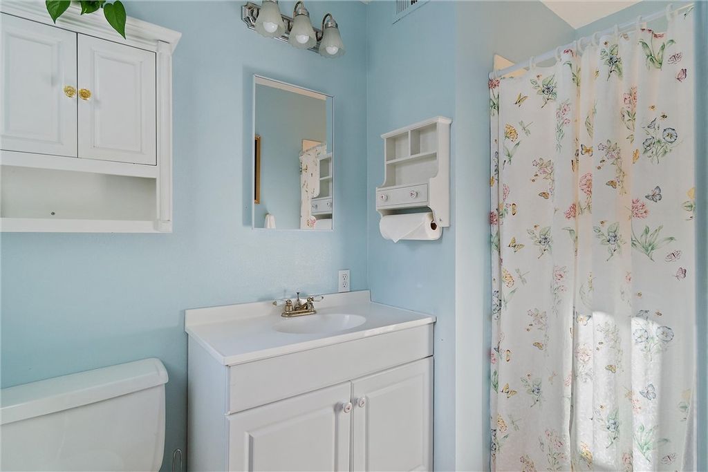 listing image 130727780210725183493