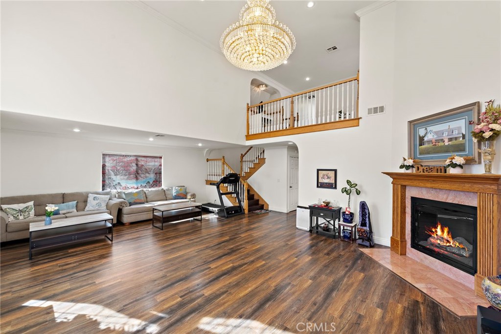 Properties 3 5143 Acacia Street