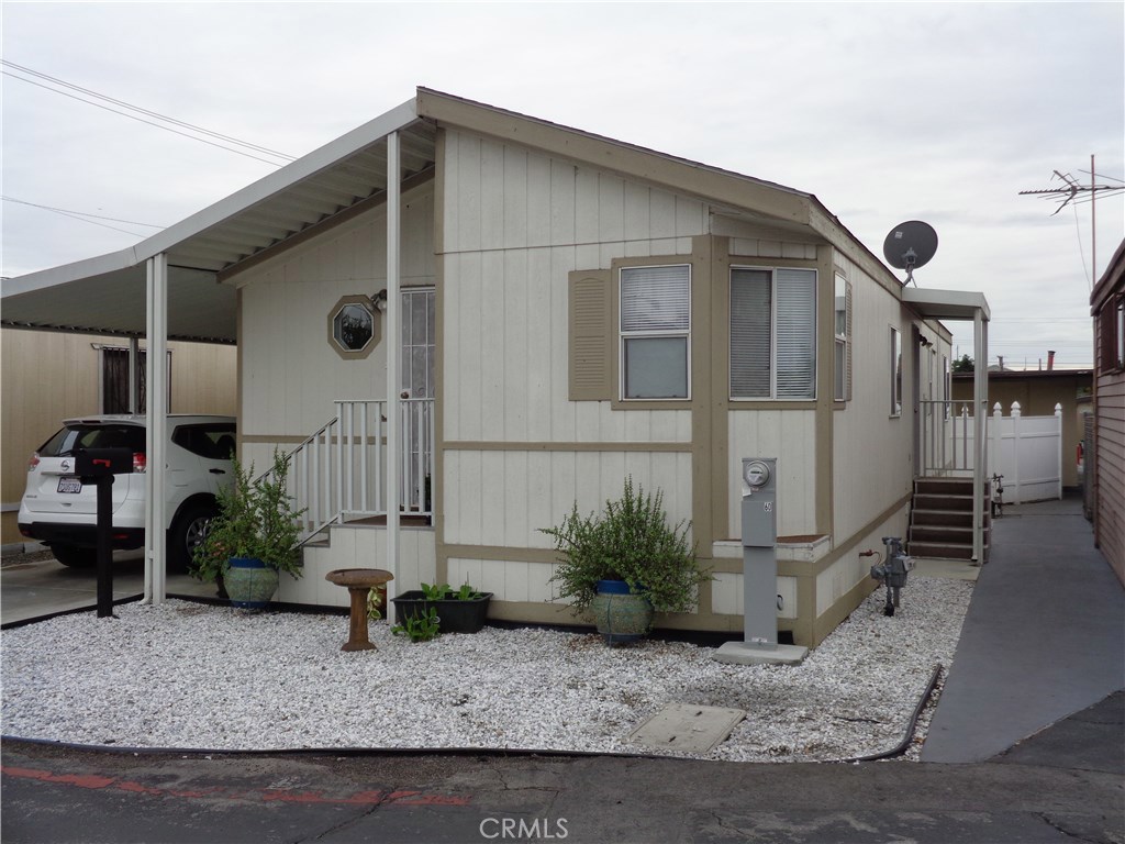 BEAUTIFUL ONE OF A KIND MANUFACTURED HOME. TURNKEY EXCELLENT CONDITION. SHOWS LIKE A MODEL. NO NEED TO PREVIEW READY TO MOVE IN. CLOSE TO FREEWAYS, SHOPPING, SCHOOLS. COMMUNITY AREA HAS SWIMMING POOL VERY FAMILY FRIENDLY MOBILE HOME PARK.