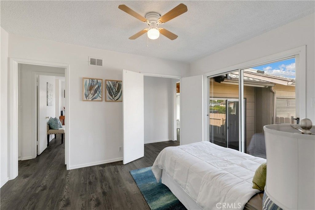 listing image 130728292803351324344