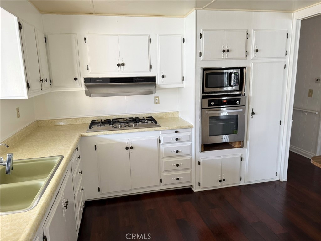 24414 12 University Avenue 12