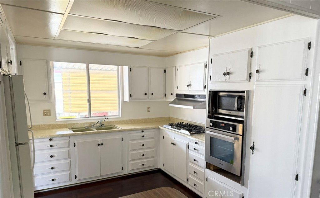 24414 12 University Avenue 12