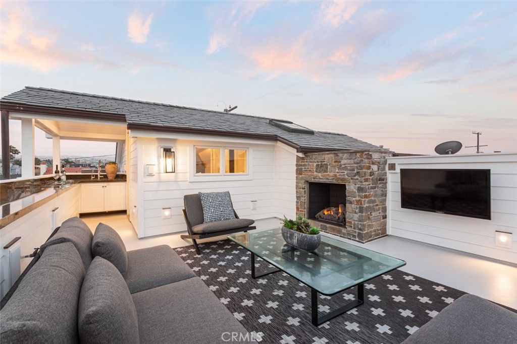 listing image 130724368597750595783