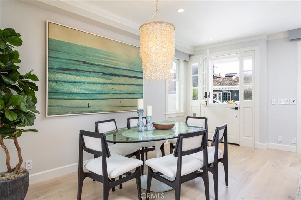 listing image 130728121537324545828