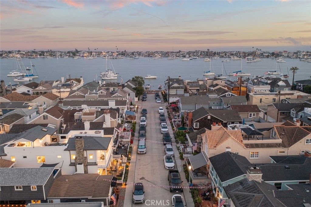 listing image 130720004875543346804