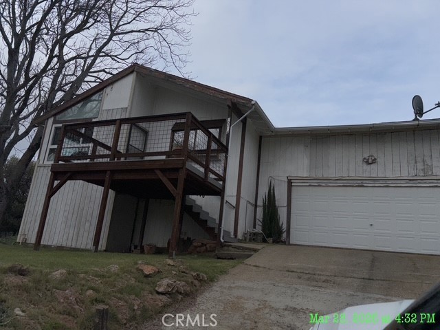 Check this home out! Mountain Views from your Living room and kitchen! This 3 bedroom home with 2.5 baths, has a newer front porch with trex decking. 2 car garage. Garden window in kitchen and underneath storage. Close to the clubhouse and golf course and restaurant. Ready for your updating ideas.