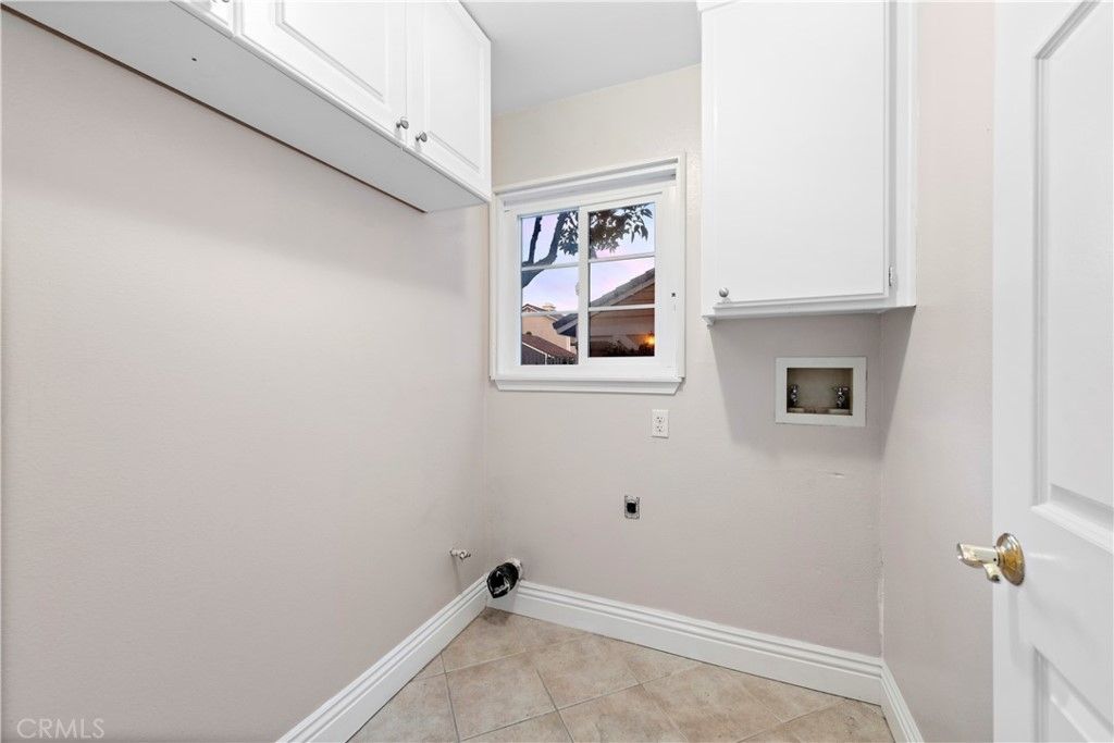 listing image 130727788340848559760