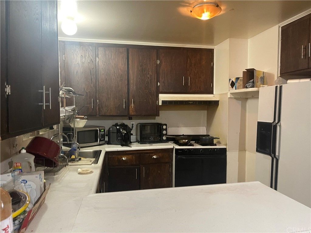 listing image 130722353535098111544