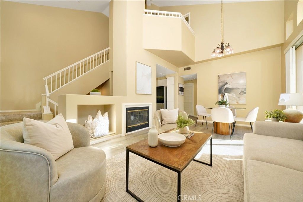 listing image 0