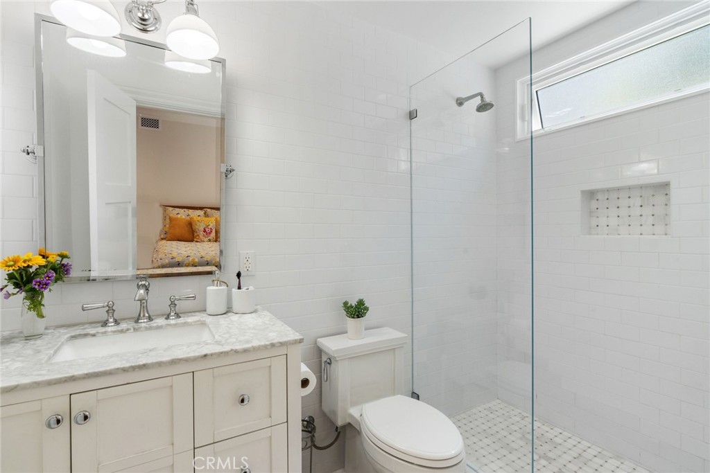 Crest De Ville Terraces (CDT) - Residential