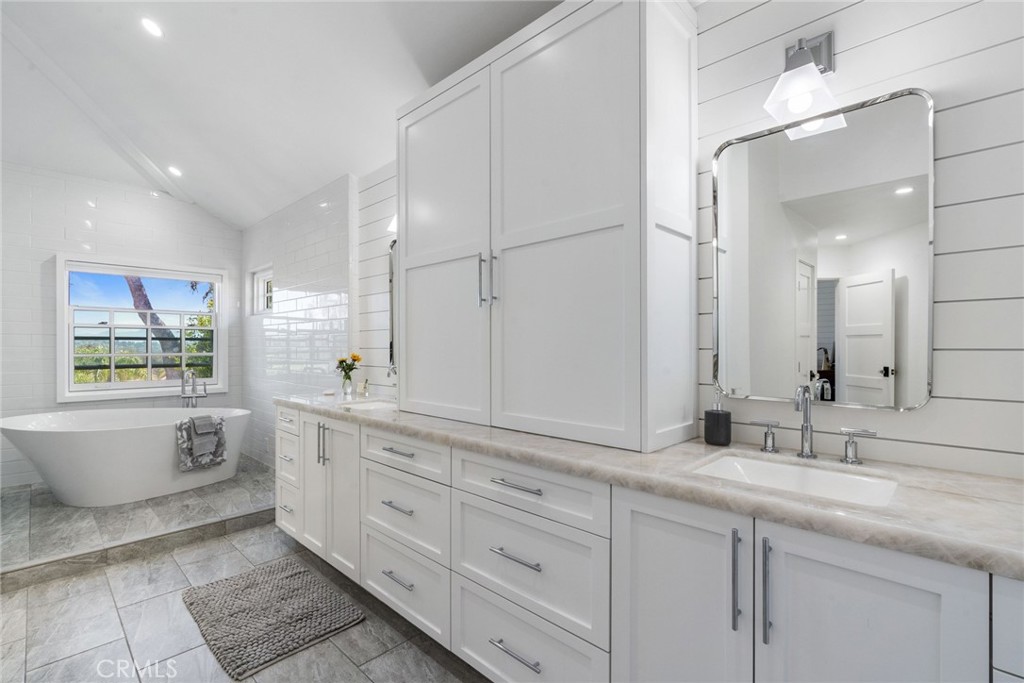 Crest De Ville Terraces (CDT) - Residential