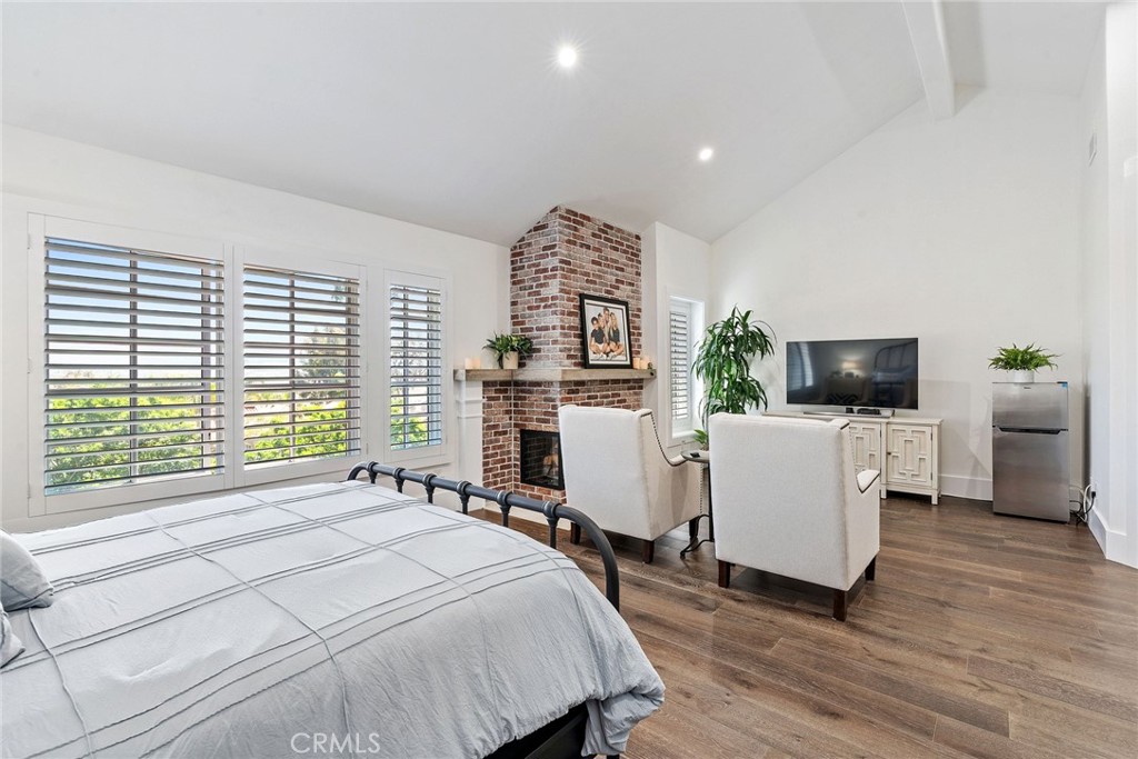 Crest De Ville Terraces (CDT) - Residential