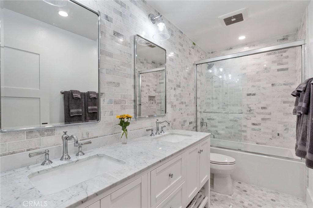 Crest De Ville Terraces (CDT) - Residential