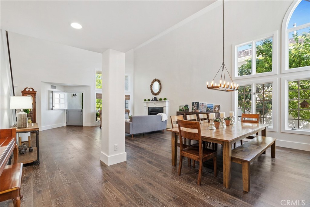 Crest De Ville Terraces (CDT) - Residential