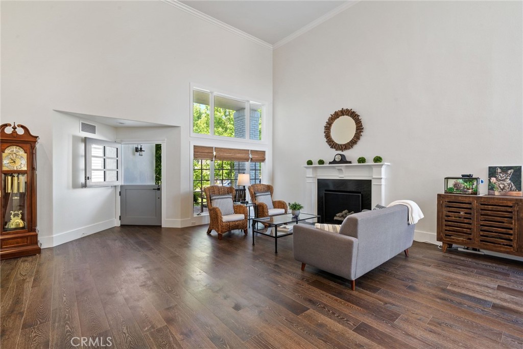 Crest De Ville Terraces (CDT) - Residential