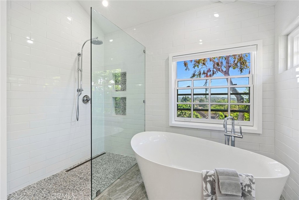 Crest De Ville Terraces (CDT) - Residential