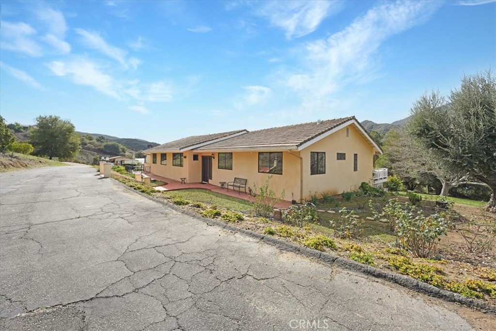 39295 De Luz Road