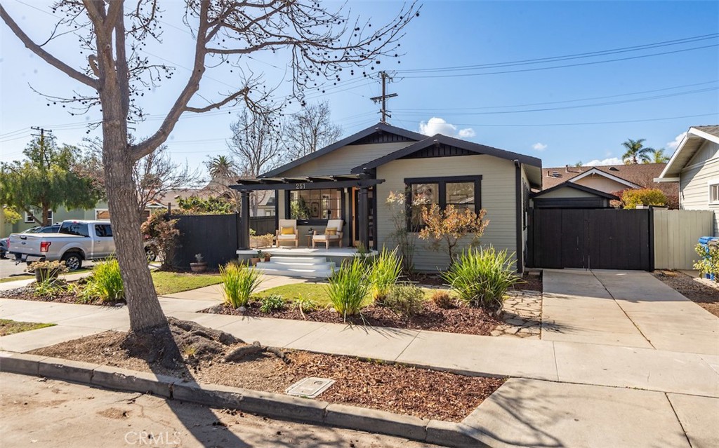 251 Newport Avenue