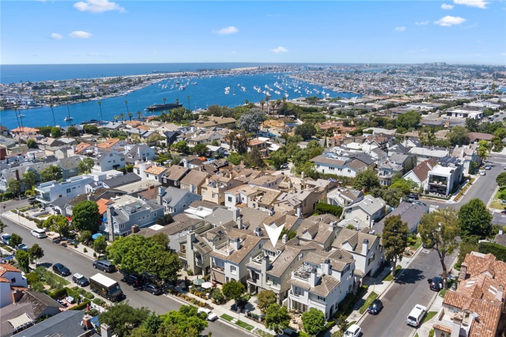 Corona del Mar South of PCH (CDMS) - Residential