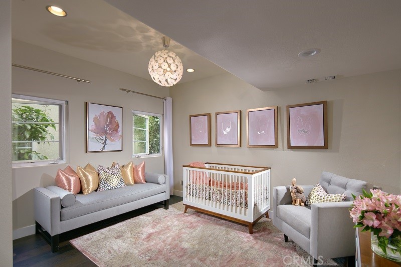 Corona del Mar South of PCH (CDMS) - Residential