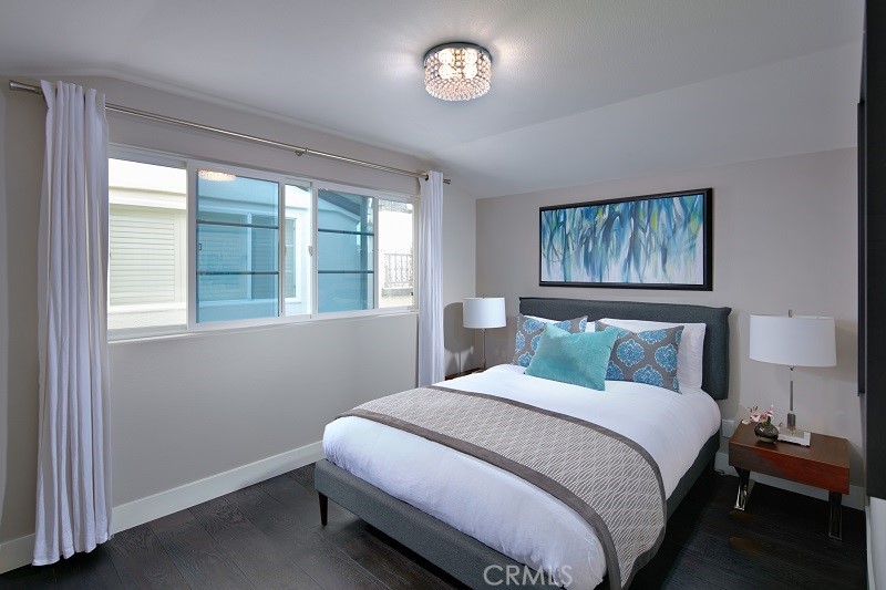 Corona del Mar South of PCH (CDMS) - Residential