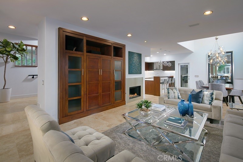 Corona del Mar South of PCH (CDMS) - Residential
