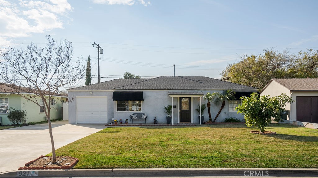 921 South Calmgrove Avenue