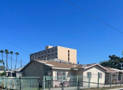 426 W Laurel Street Compton CA 90220