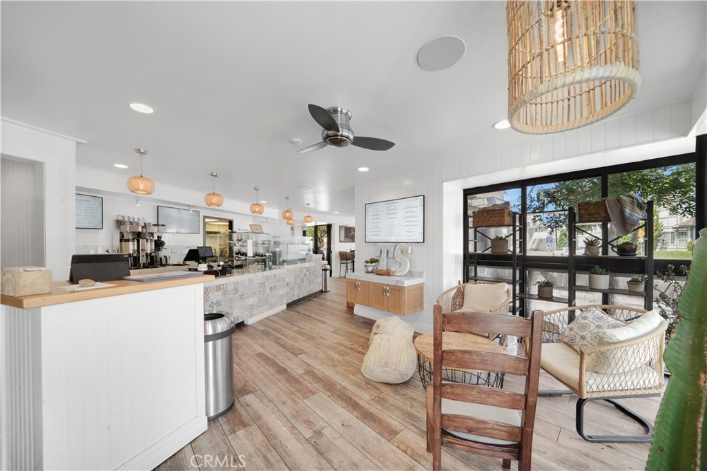 Balboa Island - Main Island (BALM) - Residential Income