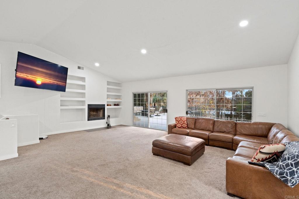 3095 Bonita Woods Dr