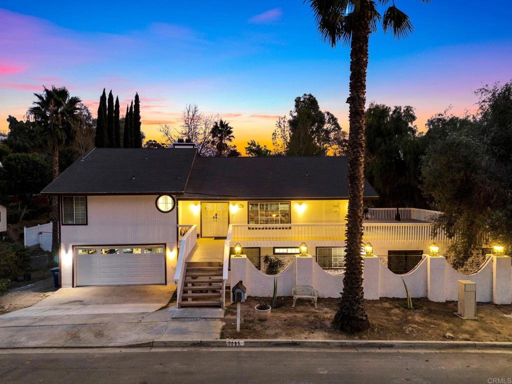 3095 Bonita Woods Dr