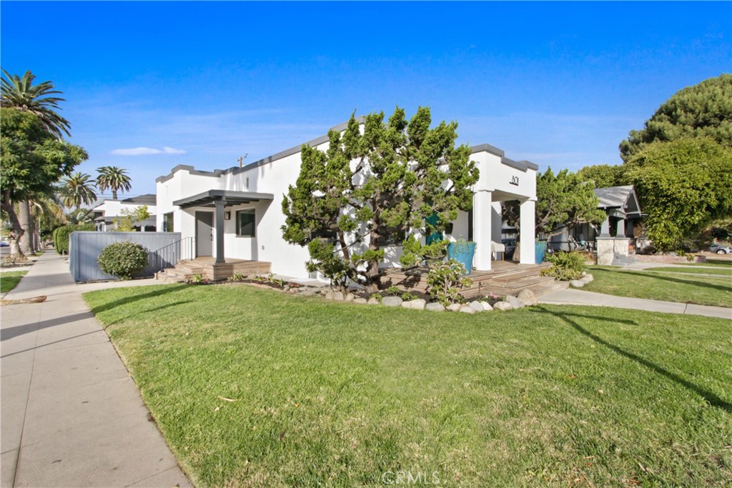 801 Molino Avenue