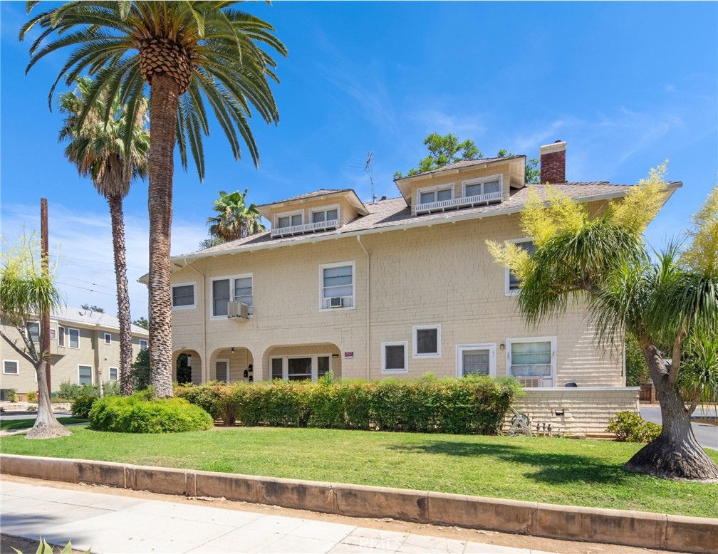 305 W Olive Avenue