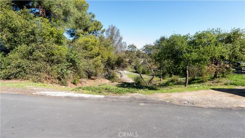 Photo of 0 Clover Trail, Calabasas, CA 91302 (MLS # DW25066889)