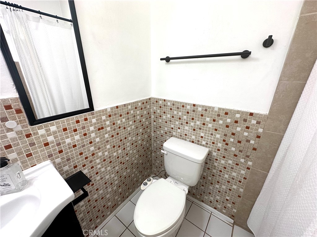 ,custom - Residential Lease