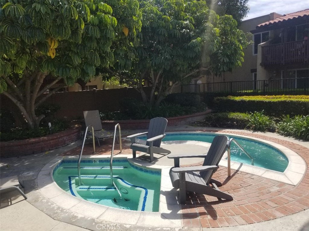 MacArthur Village (MAVL) - Residential Lease