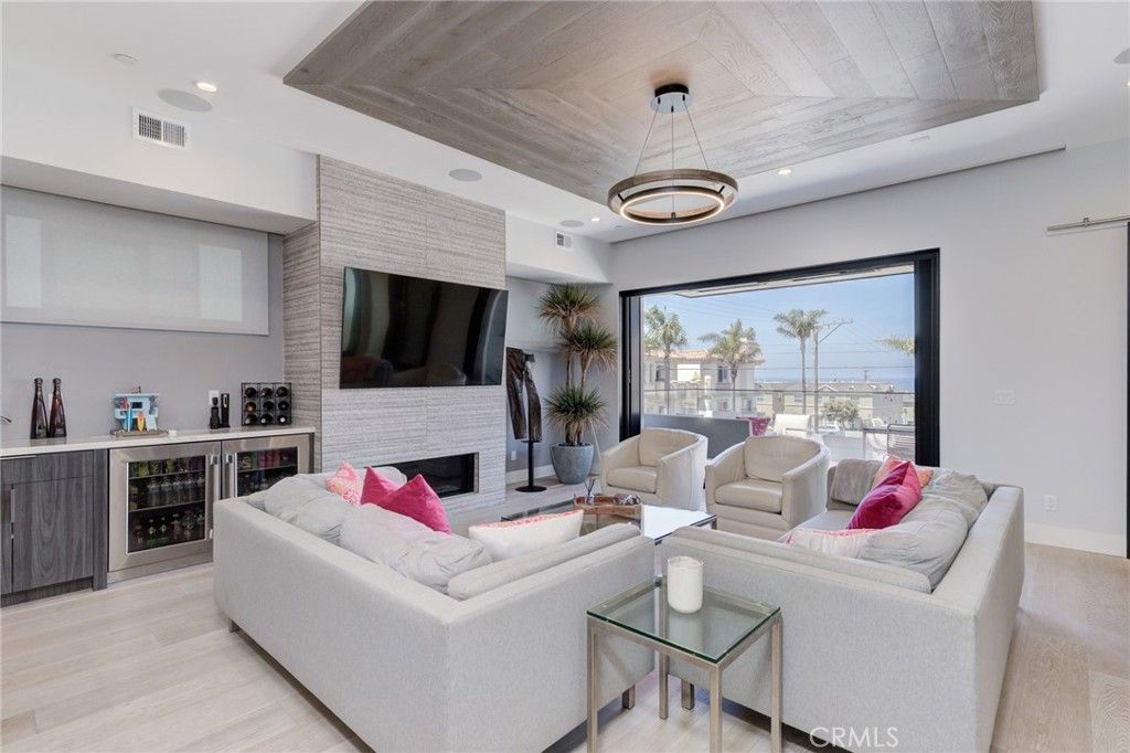 listing image 130727730189142091230