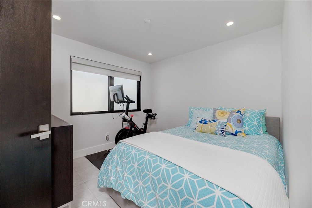 listing image 130720463147630166931
