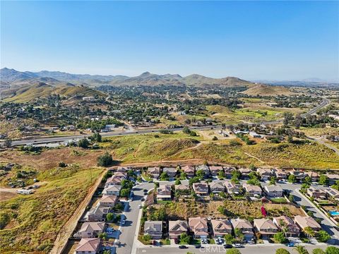 A home in Lake Elsinore