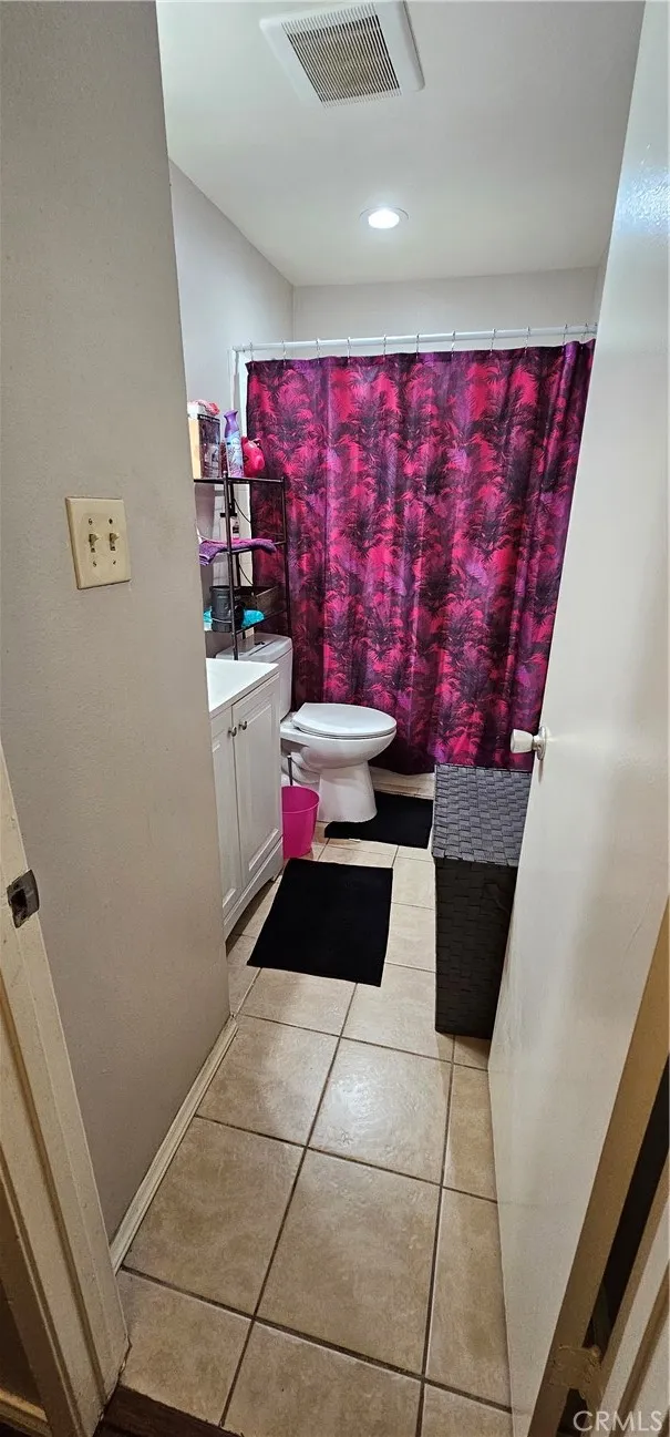 Long Beach, California 90805, United States, 2 Bedrooms Bedrooms, ,2 BathroomsBathrooms,Residential,Active,23542