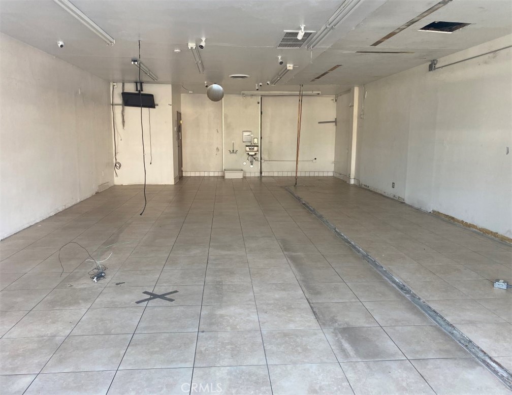 2808 W Lincoln Avenue