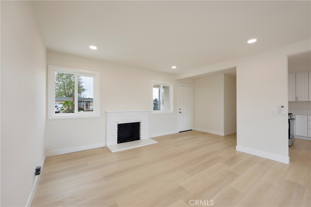 2511 W Conley Avenue