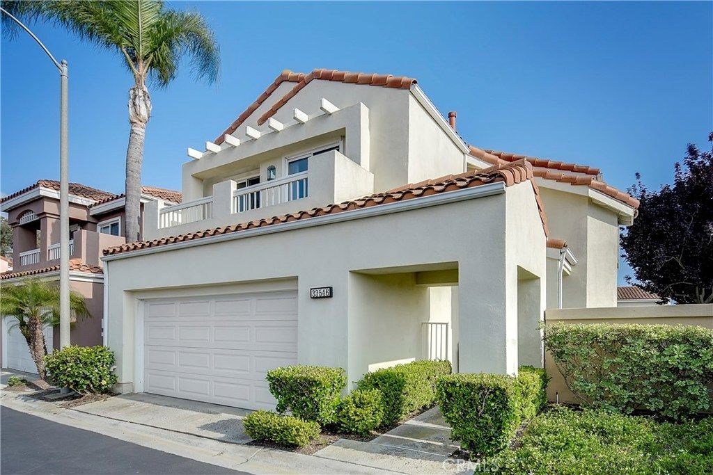 listing image 130729389782134386030