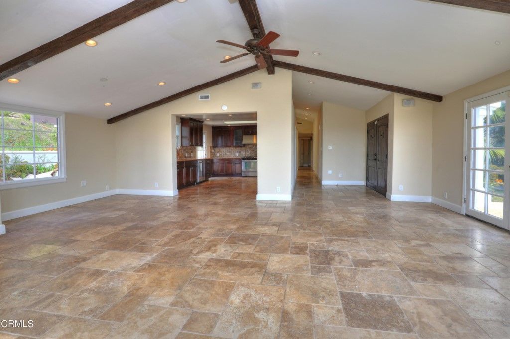 listing image 130720127355267322575