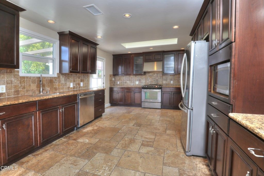 listing image 130723983859145684370