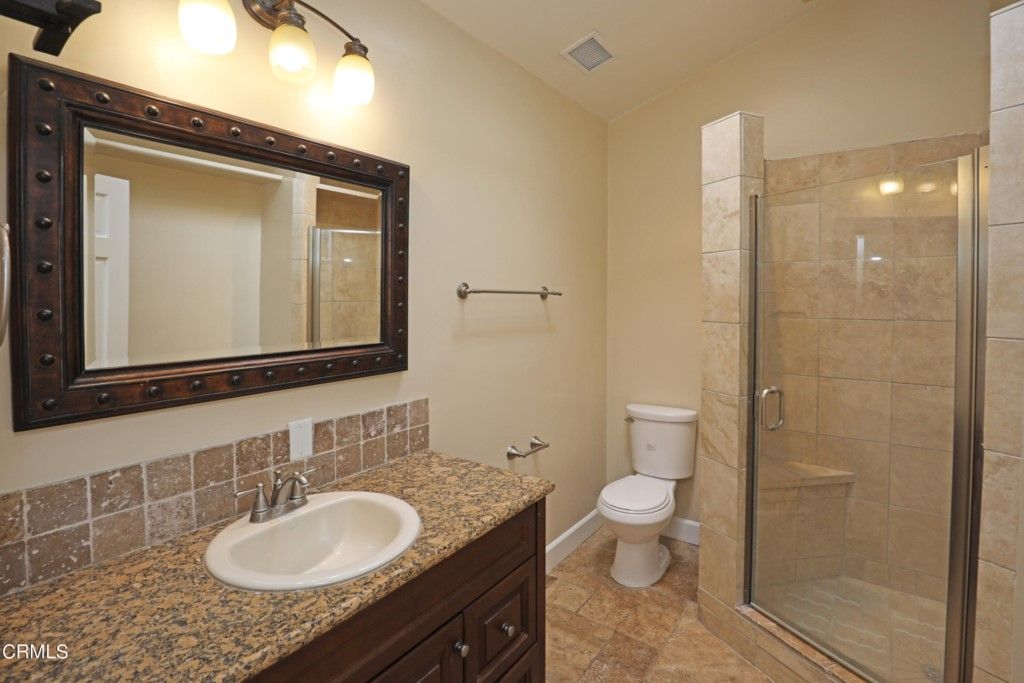 listing image 130724244315604383008