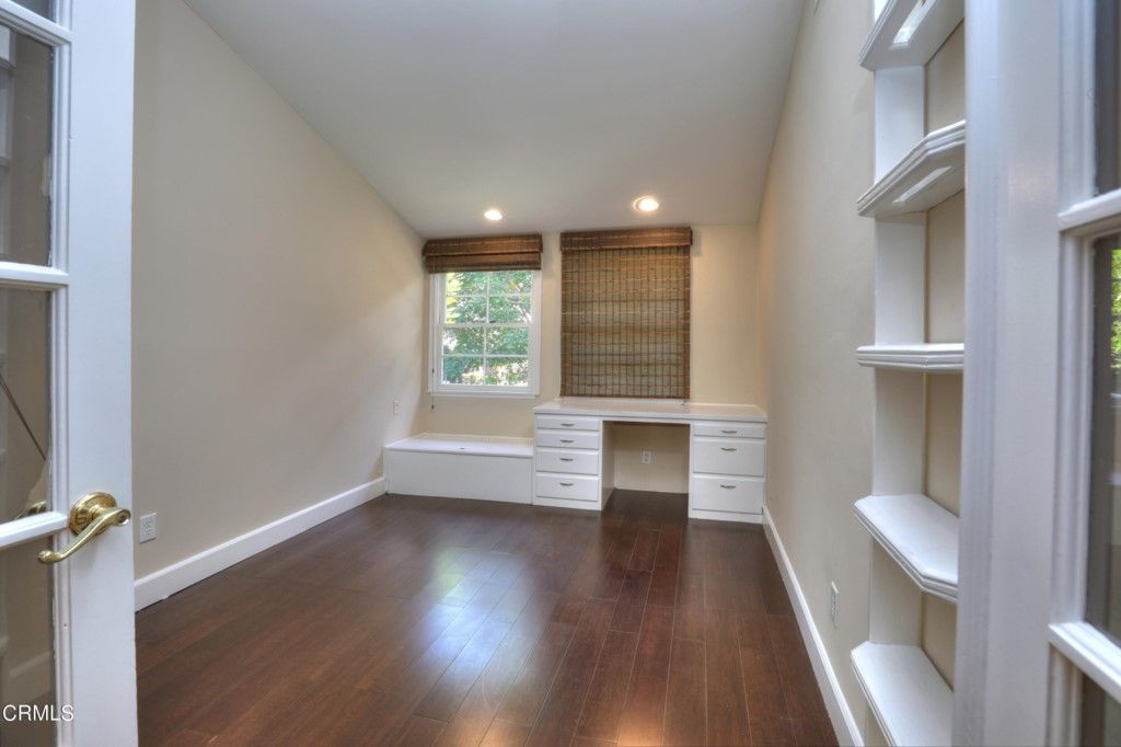 listing image 130727252951197756608